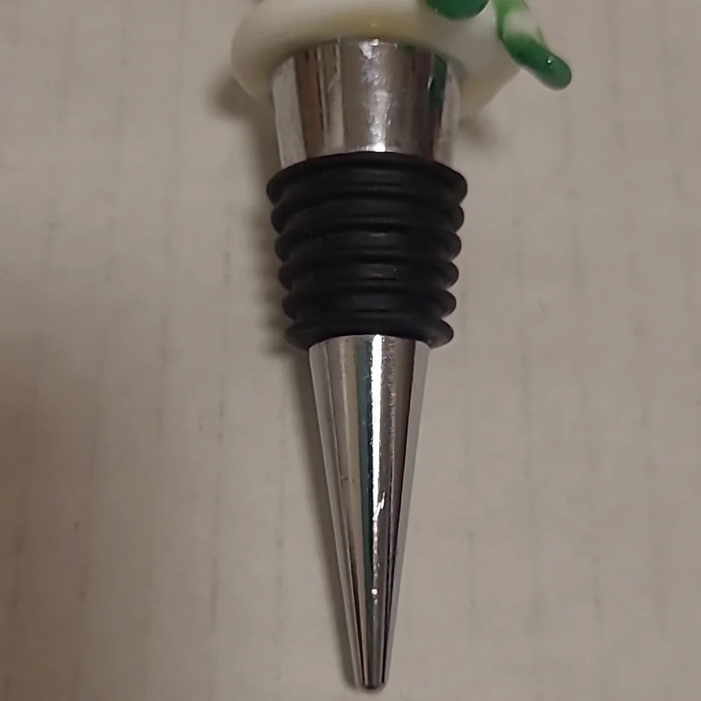 NWOT 2016 Pier 1 Puppy Wine Bottle Stopper